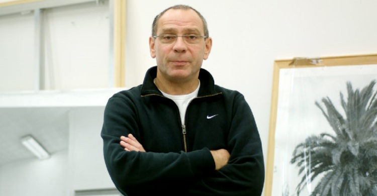 Berend Strik - Suspended Blurr