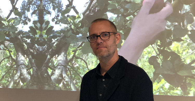 Caspar Berger - Should I stay or Should I go / Self-portrait 46 