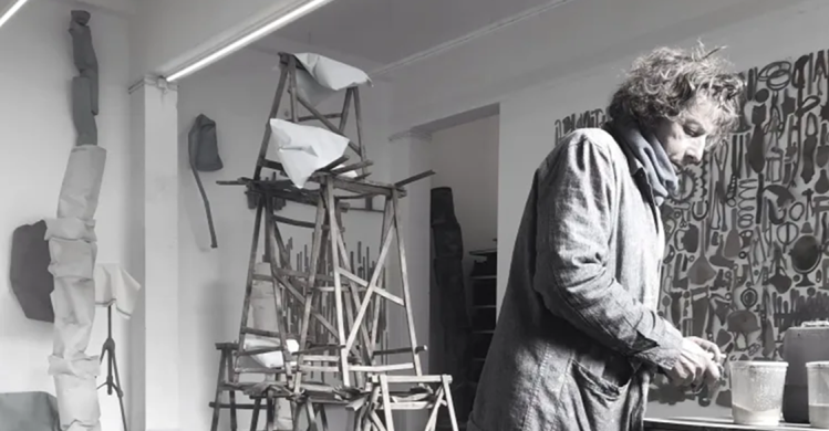 Johan de Wit - Stilleven met fles, kan, kom en brood