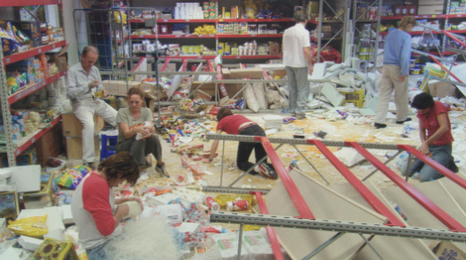 Aernout Mik - In two minds